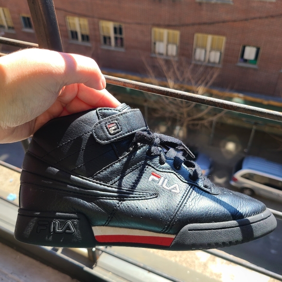 Fila high tops Sneakers Size US Mens 4 - Picture 3 of 10